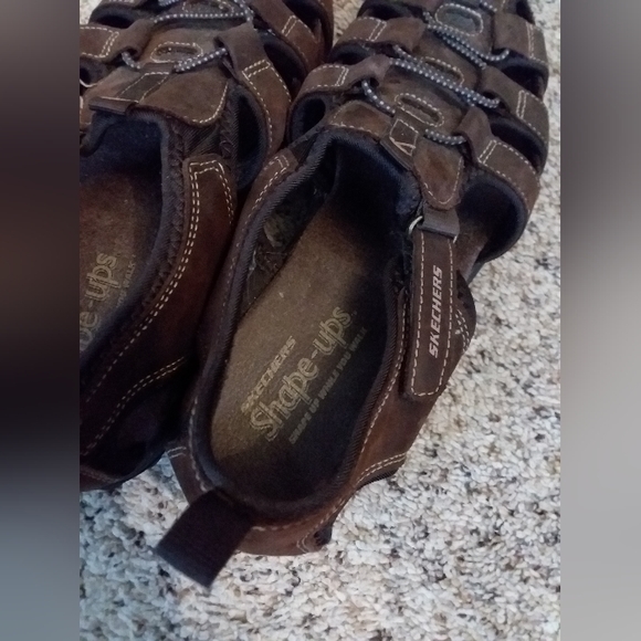 Skechers Shape-ups 8.5 - Picture 4 of 7